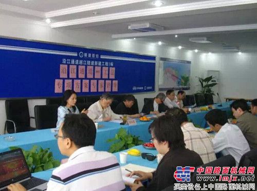 上海金泰SZ80-35多功能钻机在上海通过专家评审