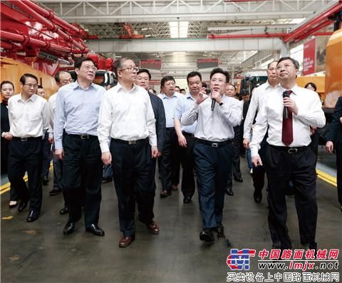 湖北省委书记李鸿忠率党政代表团考察三一　称赞“根在中国开拓世界”的企业精神