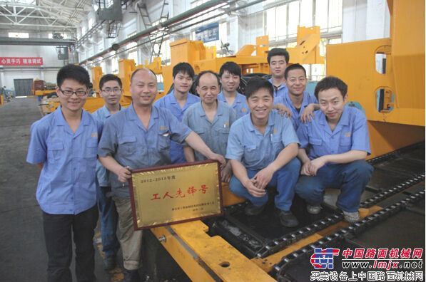 铁打的营盘流水的兵：记陕建机械先进班组装配二班