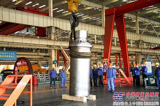 徐工打造核心零部件升级版 为工程机械配置更强“中国芯”