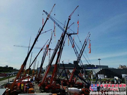 方圆集团踊跃参展俄罗斯国际建筑机械及工程机械展览会（CTT2015）奋力拓展国际合作