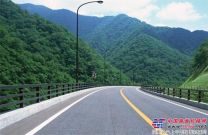 云南：首条“绿色路”麻昭高速年底通车