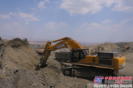 肃北矿的凯斯情怀 凯斯CX800B型大吨位挖掘机性能剖析