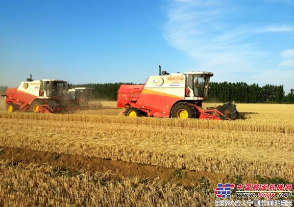 全机械化——雷沃设备引领三夏麦收新常态