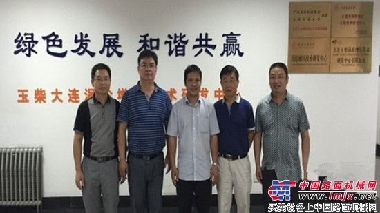 玉柴技能大师应邀到玉柴大连研发中心和大连交通大学交流 