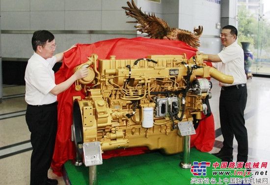 玉柴與東風柳汽加強戰略合作 共同發布乘龍定制發動機