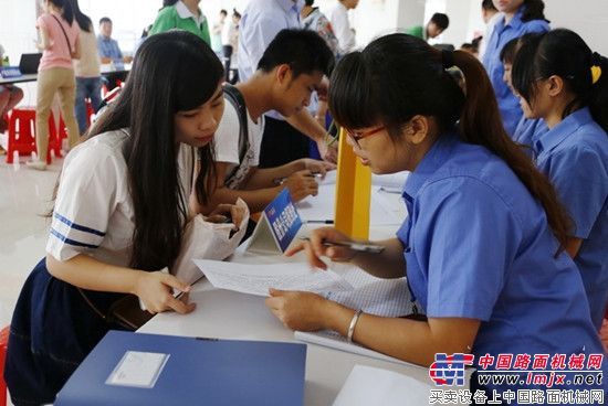 玉柴2015届新员工正式开始报到