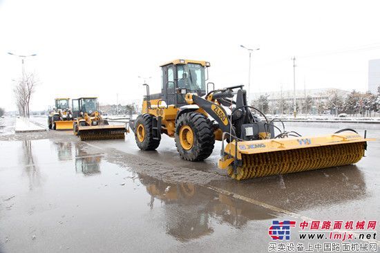 徐工除雪设备成功进军西藏