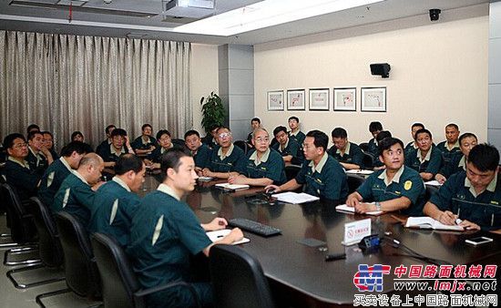山推强化安全“红线”意识 助推企业健康发展