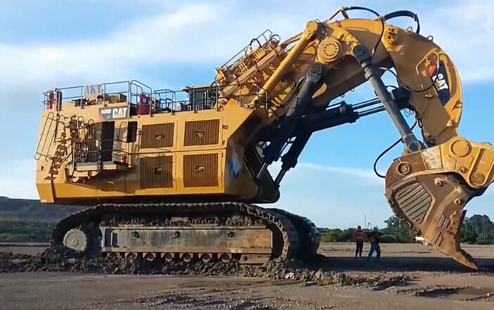卡特彼勒cat6090fs正铲挖掘机调试