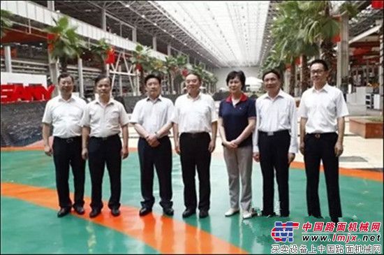周济参观三一 对三一的未来寄予厚望