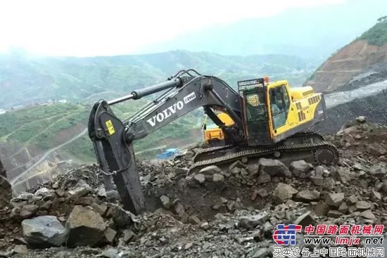 共筑中国梦：沃尔沃建筑设备助力川渝建设