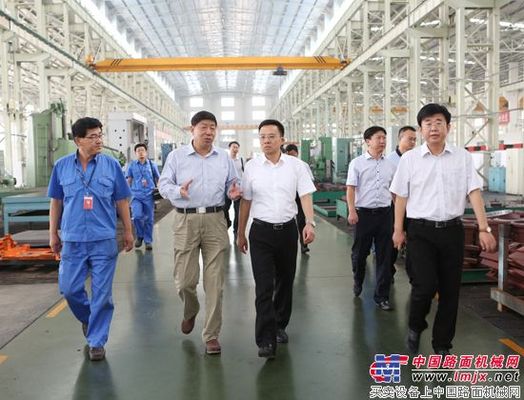 海阳市委副书记、市政府党组书记刘宏涛深入方圆集团调研