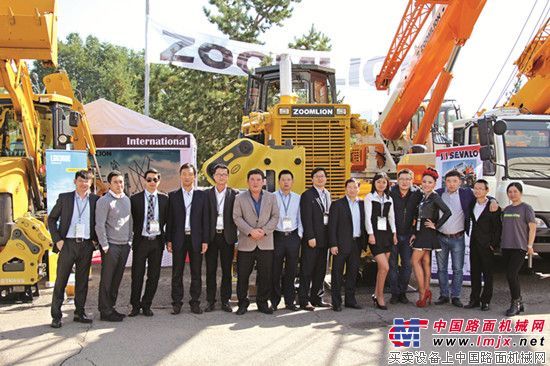 中联重科明星产品亮相Mining World展