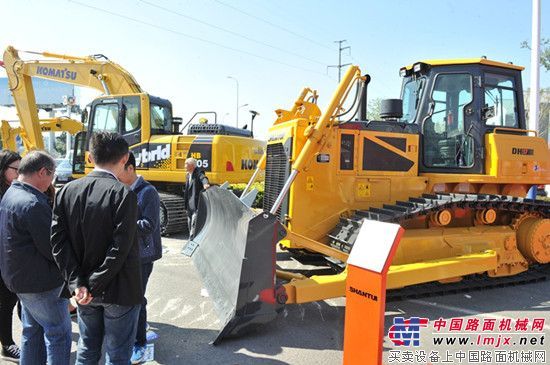 山推参展中国(济宁)2015年秋季建筑机械交易会