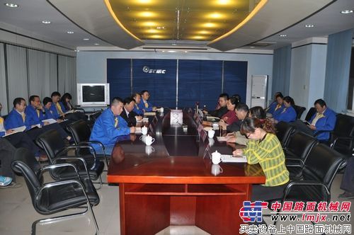 陕建机顺利通过质量、环境、职业健康安全审核