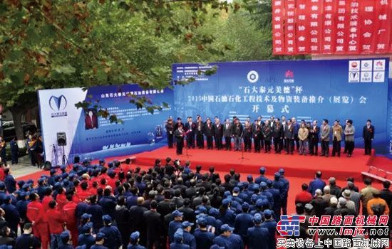 陝重汽油田特種車閃耀中國石油石化工程技術及物資裝備推介展覽會 