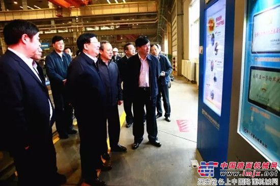中央组织部副部长陈向群调研徐工党建工作