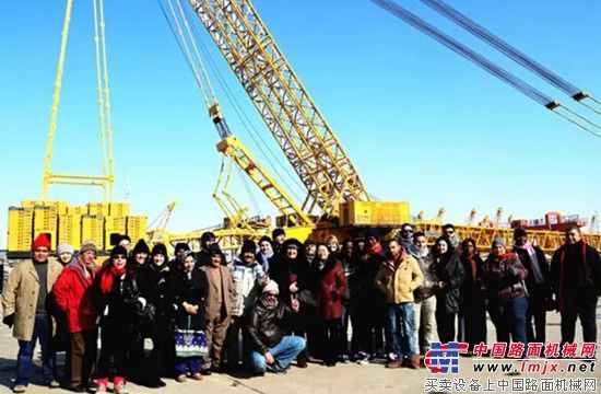 11个国家的经济发展官和实业家进徐工