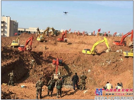 深圳滑坡救援仍继续 山推增派推土机救援