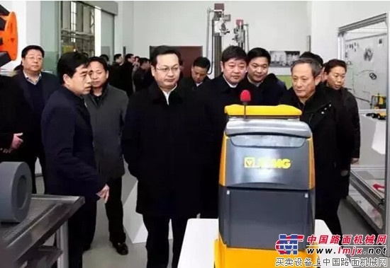 徐州市委书记张国华鼓励徐工：提升国际化竞争力