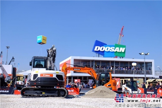 斗山携多款机型亮相德国bauma 2016