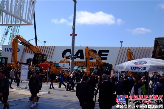 用实力说话 凯斯携全系列机型进军德国bauma 2016