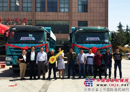 中国重汽30辆HOWO新型城市智能渣土车服务于济南市政建设