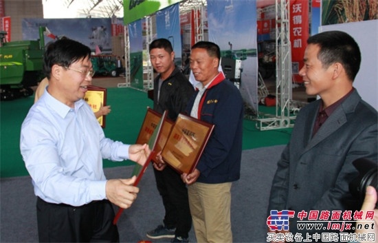 中联重科助推潇湘新型农业经营主体培育