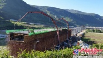 成兰铁路海拔最高的道岔连续梁完成首段浇筑