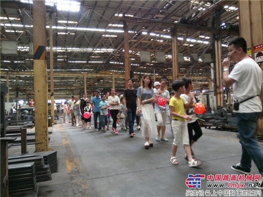 龙工龙岩基地开展系列亲子活动欢庆“六•一”