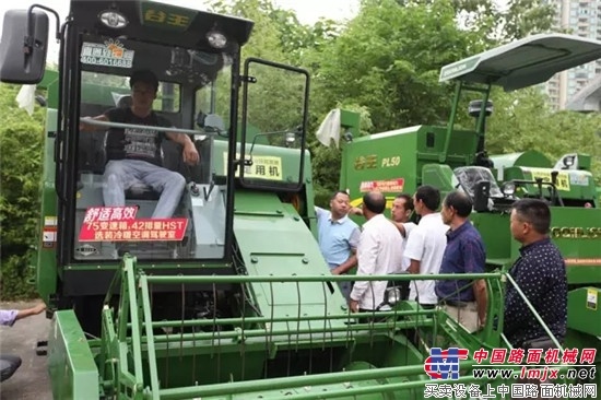 全面优化升级 中联重科国三水稻机受青睐