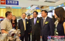 越南工貿部副部長杜勝海等盛讚玉柴製造