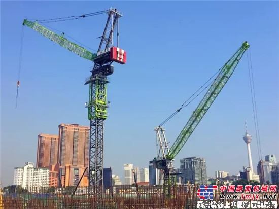 中联重科新涂装塔机L500海外首秀 助建吉隆坡标志塔