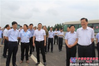 江苏省邳州市委书记、市长到250省道项目视察