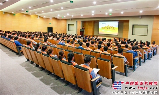 英轩集团主题演讲比赛圆满结束