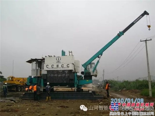 山河智能先导式创新机械亮相各地