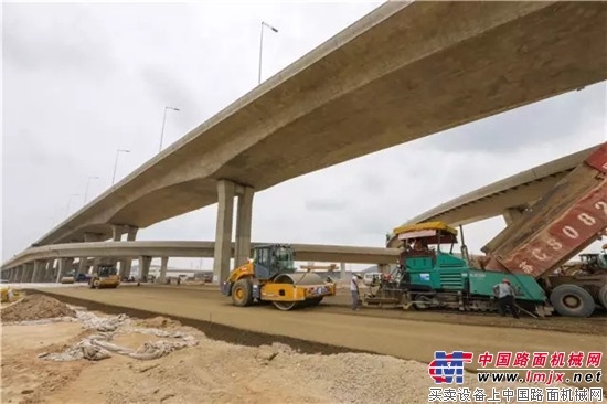 徐工成套路面设备鏖战北三环
