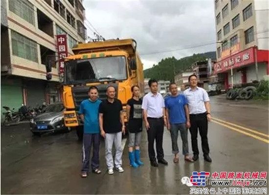 与客户面对面 华菱星马董事长刘汉如走访福建市场
