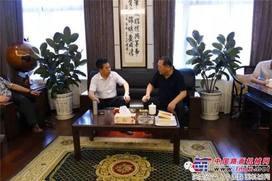 山东金浩物流公司董事长王敏点赞华菱星马生产线
