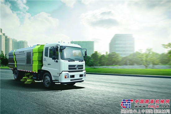 中联重科推出新一代湿式扫路车 超强连续作业能力领跑行业