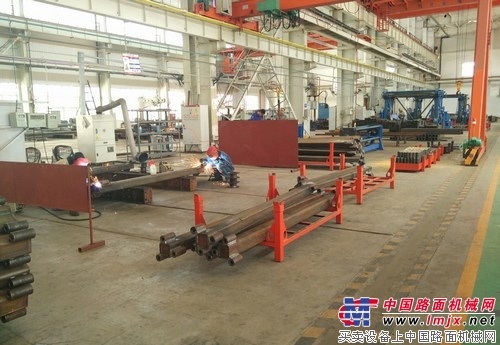 陕建机紧扣时间节点狠抓生产 冲刺全年目标任务