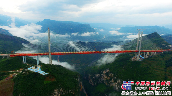 欧维姆钢绞线拉索拉起世界第一高桥 彰显国力
