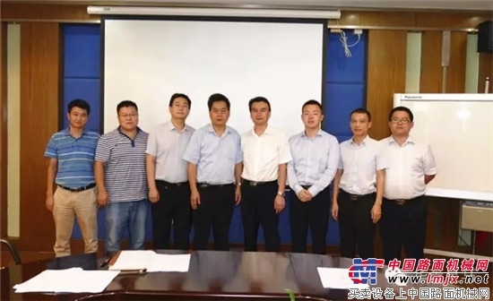 战略互信 协作双赢 华菱星马与皖江租赁签署战略合作协议
