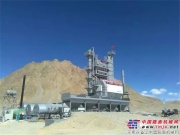 西築公司西藏第五套攪拌設備順利完成安裝