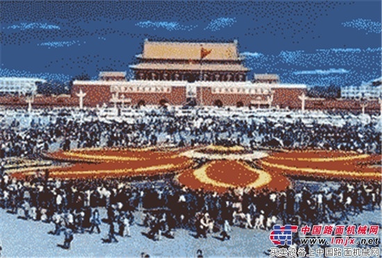 中联重科助力天安门国庆景观建设