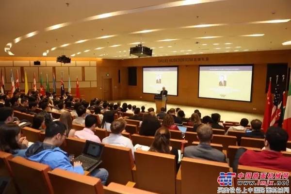 卡特彼勒系列讲座走进清华大学