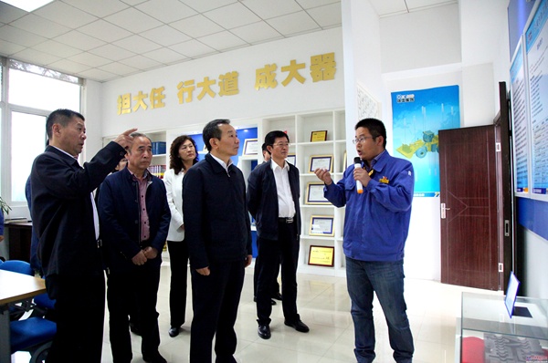 中华全国总工会副主席阎京华调研徐工