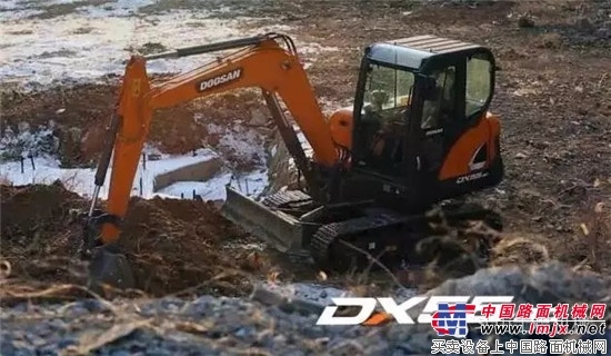 斗山DX55-9C助力美丽宝鸡