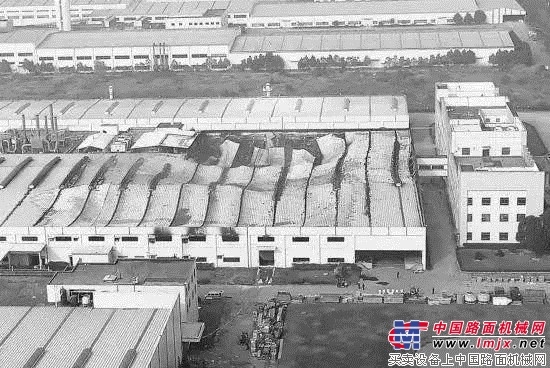 电池厂凌晨突发大火 三一“消防侠”全力救援